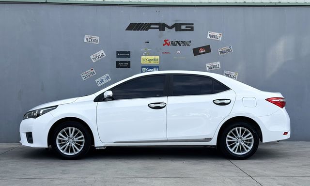 TOYOTA豐田 ALTIS  第3張相片