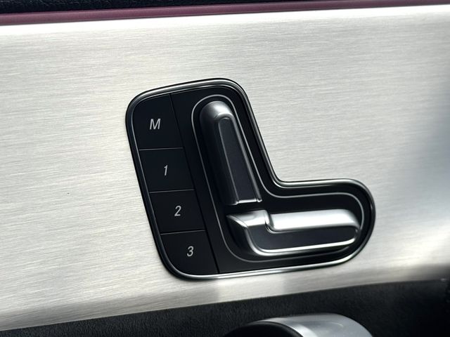 M-BENZ賓士 A180  第15張相片