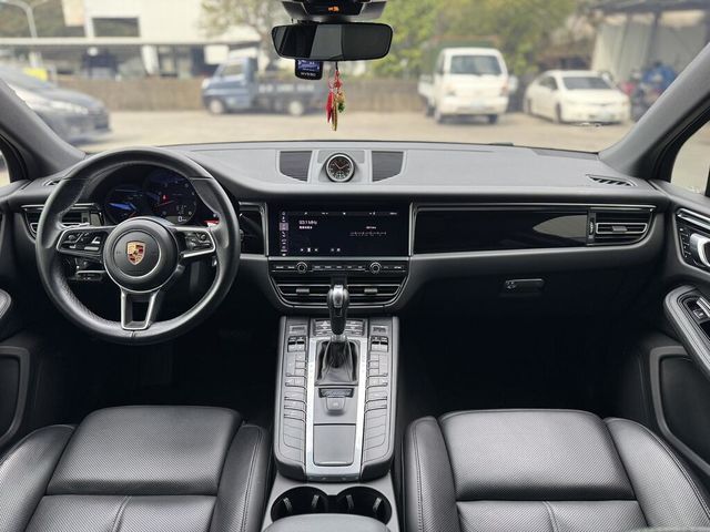 PORSCHE保時捷 MACAN  第7張相片