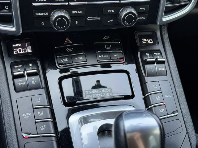 PORSCHE保時捷 CAYENNE  第13張相片