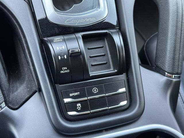 PORSCHE保時捷 CAYENNE  第14張相片