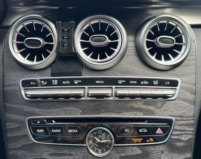 M-BENZ賓士 C300  第13張相片