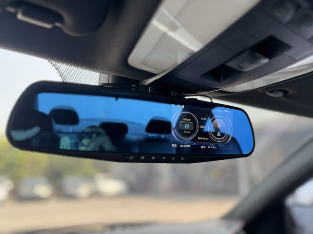 M-BENZ賓士 C250  第14張相片