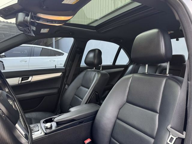 M-BENZ賓士 C250  第15張相片