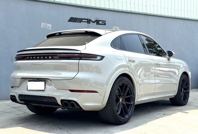 PORSCHE保時捷 CAYENNE  第4張相片