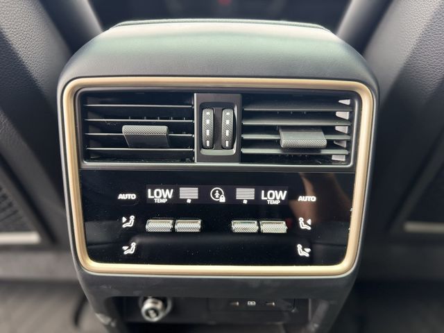 PORSCHE保時捷 CAYENNE  第19張相片