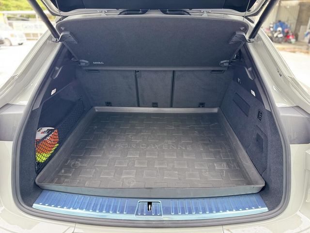 PORSCHE保時捷 CAYENNE  第20張相片