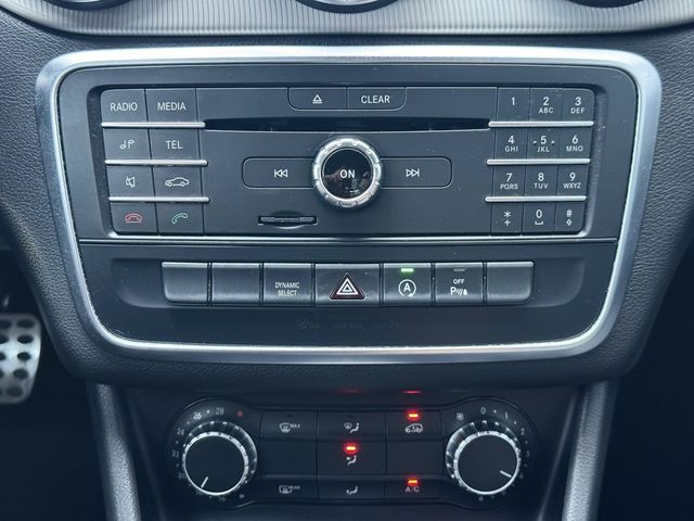 M-BENZ賓士 CLA200  第12張相片