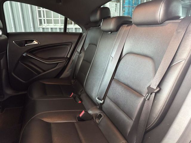 M-BENZ賓士 CLA200  第14張相片