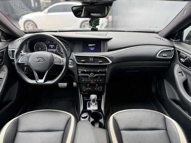 INFINITI無限 Q30  第7張相片