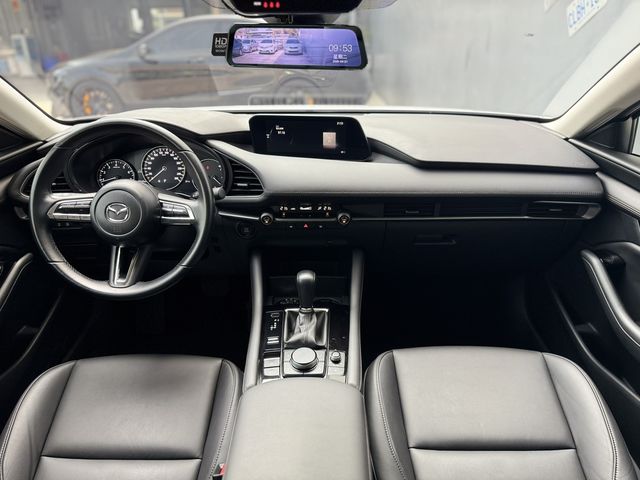 MAZDA馬自達 MAZDA 3  第7張相片