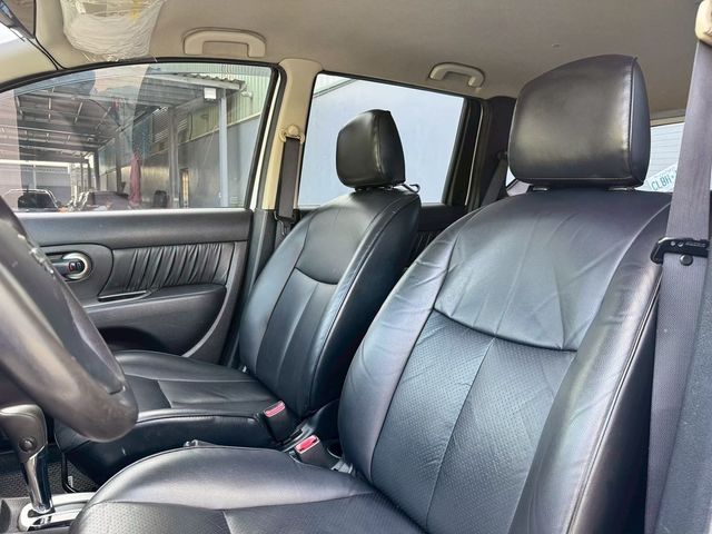 NISSAN日產 LIVINA  第11張相片