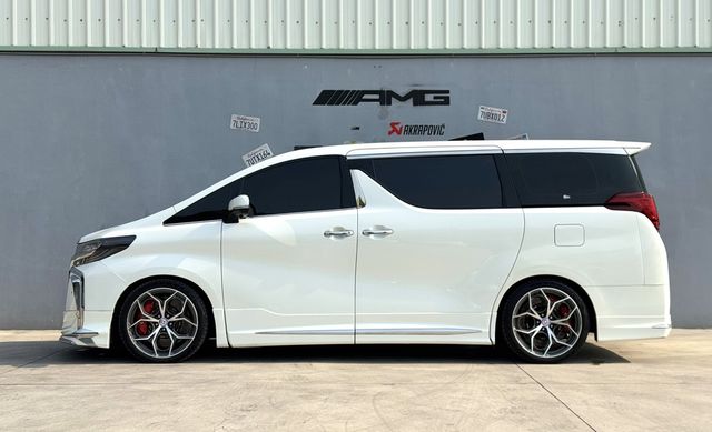 TOYOTA豐田 ALPHARD  第3張相片