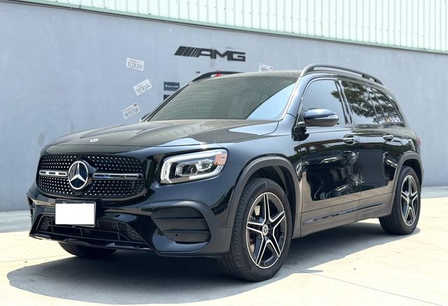 M-BENZ賓士 GLB250  第2張相片