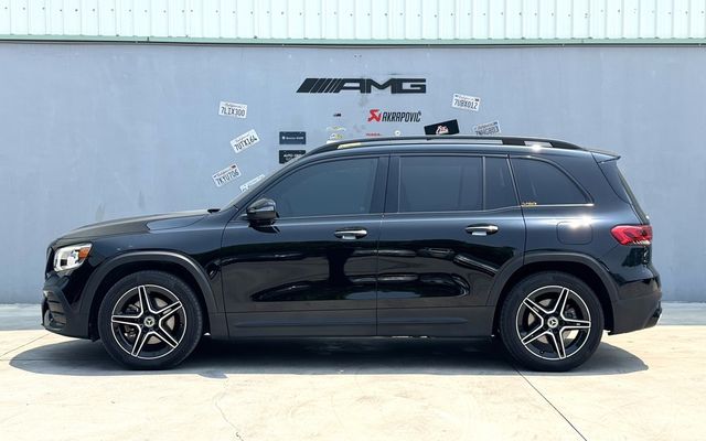 M-BENZ賓士 GLB250  第3張相片