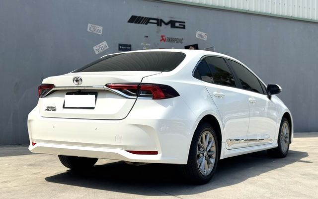 TOYOTA豐田 ALTIS  第4張相片