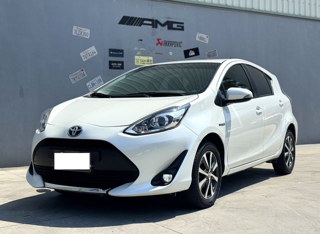 TOYOTA豐田 PRIUS C  第2張相片