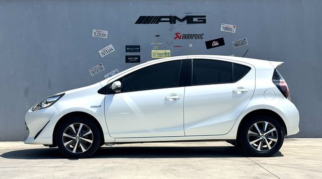 TOYOTA豐田 PRIUS C  第3張相片