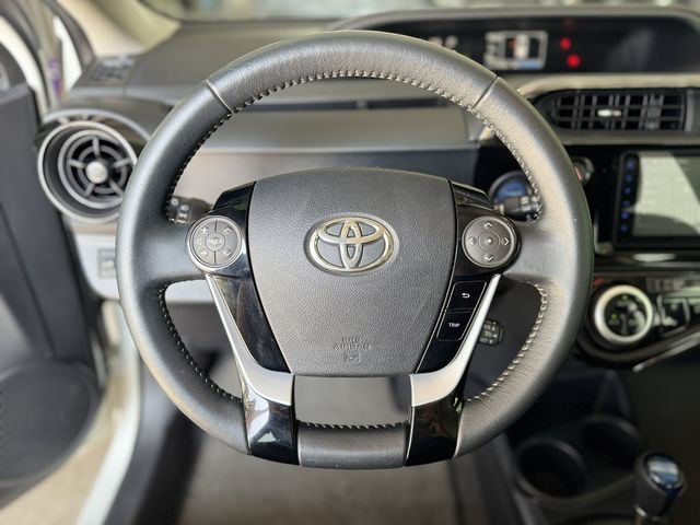 TOYOTA豐田 PRIUS C  第8張相片