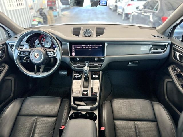 PORSCHE保時捷 MACAN  第7張相片