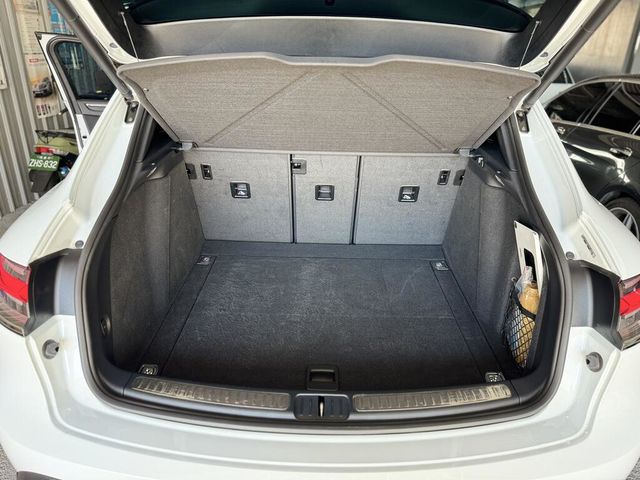 PORSCHE保時捷 MACAN  第18張相片
