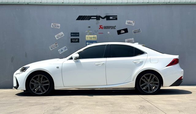 LEXUS凌志 IS 300  第3張相片