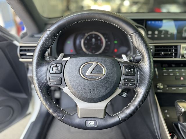 LEXUS凌志 IS 300  第8張相片