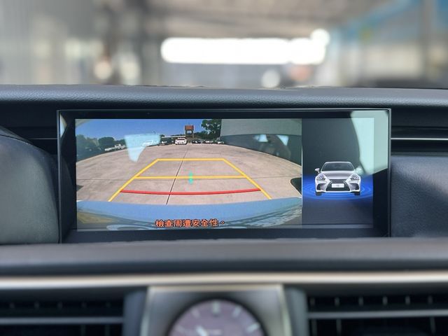 LEXUS凌志 IS 300  第11張相片