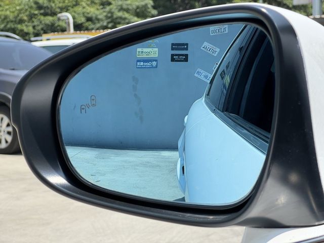LEXUS凌志 IS 300  第17張相片