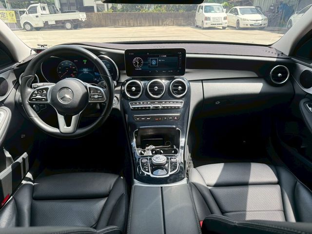 M-BENZ賓士 C200  第7張相片