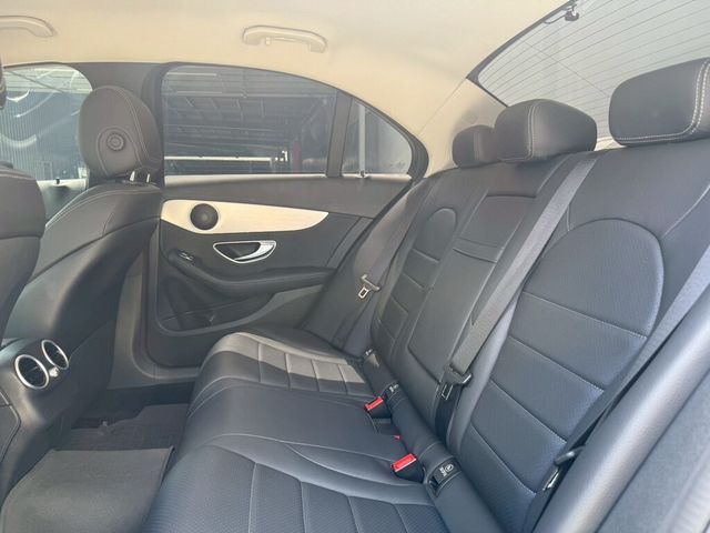 M-BENZ賓士 C200  第18張相片