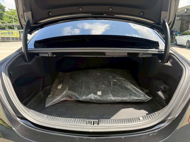M-BENZ賓士 C200  第19張相片