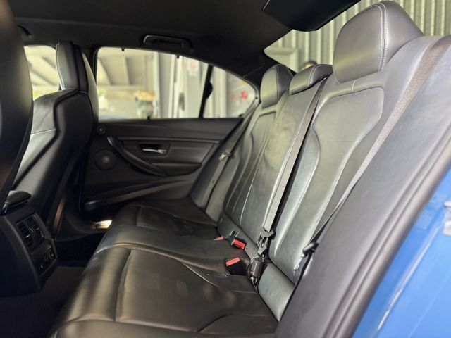 BMW寶馬 M3  第17張相片