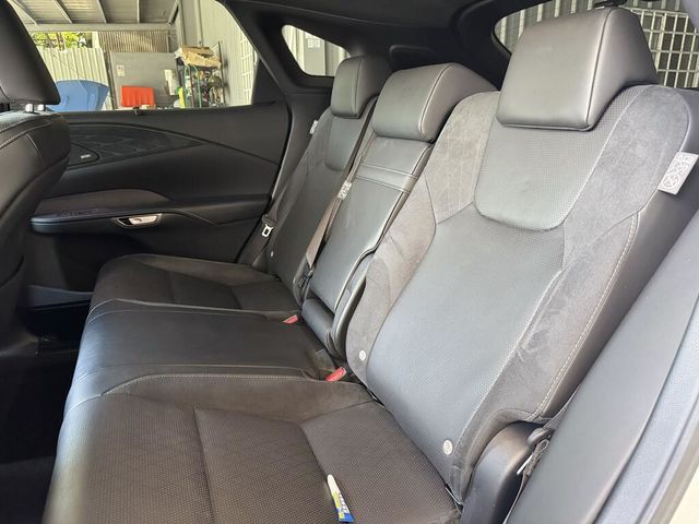 LEXUS凌志 RX350H  第15張相片