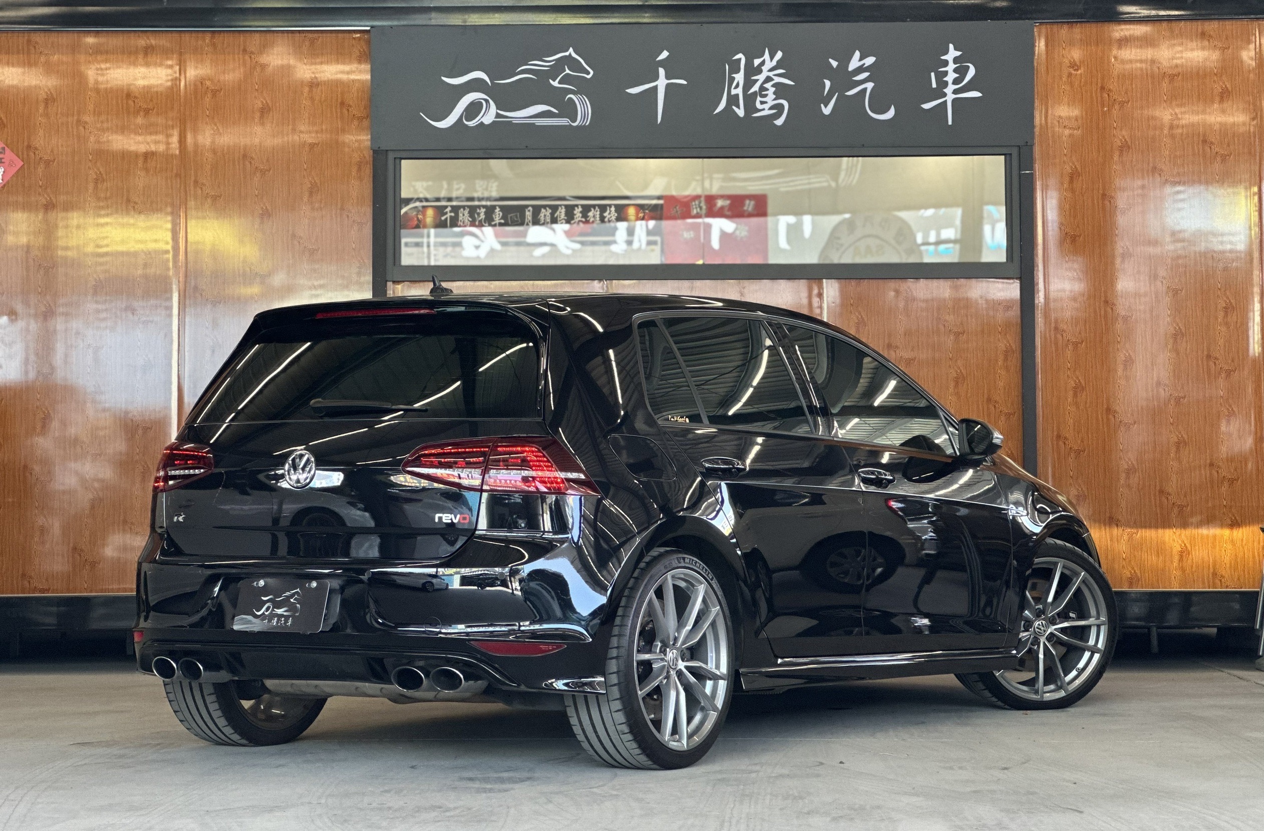 2017 Golf R 認證車 原鈑件  第2張相片