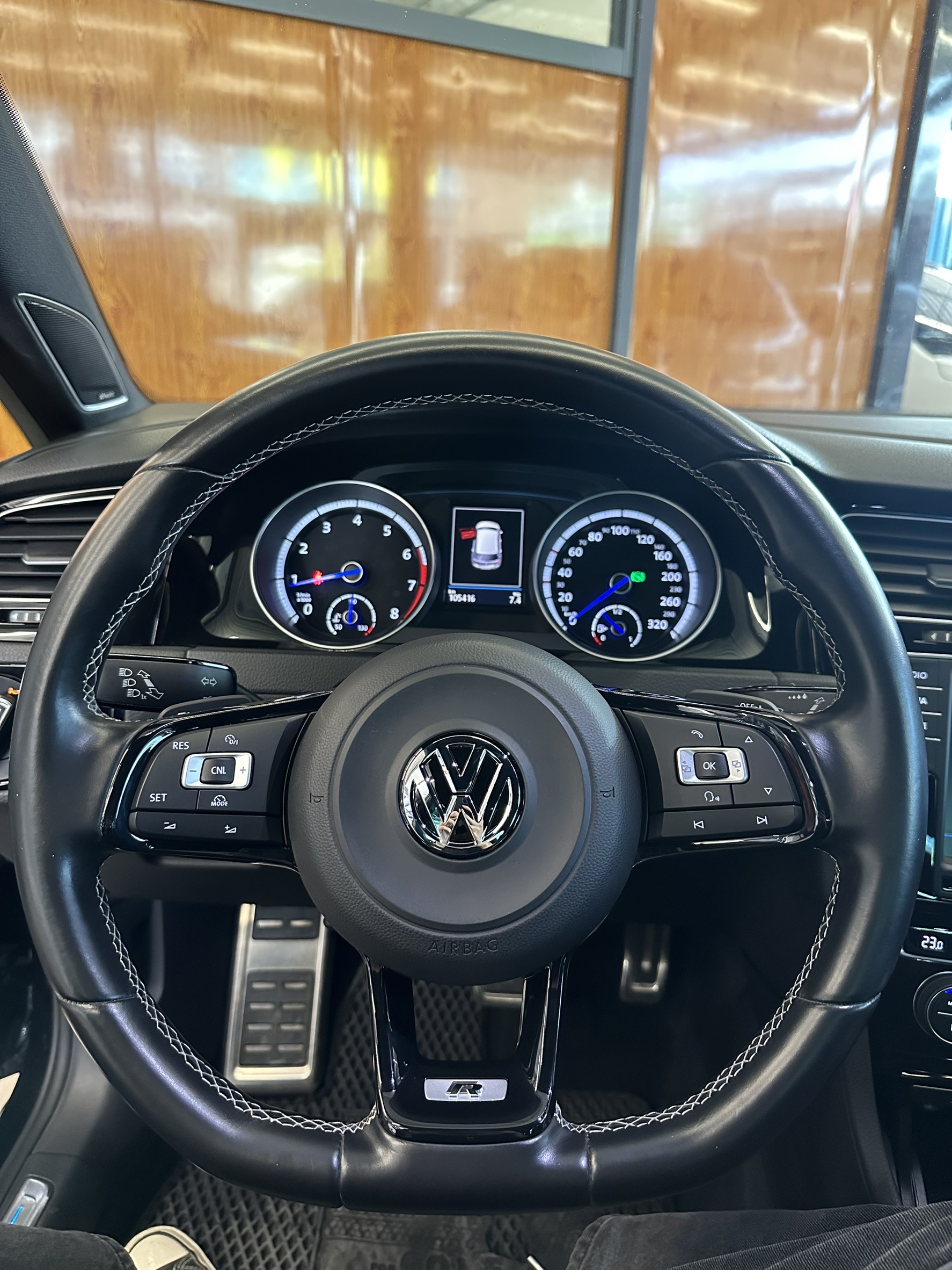 2017 Golf R 認證車 原鈑件  第5張相片