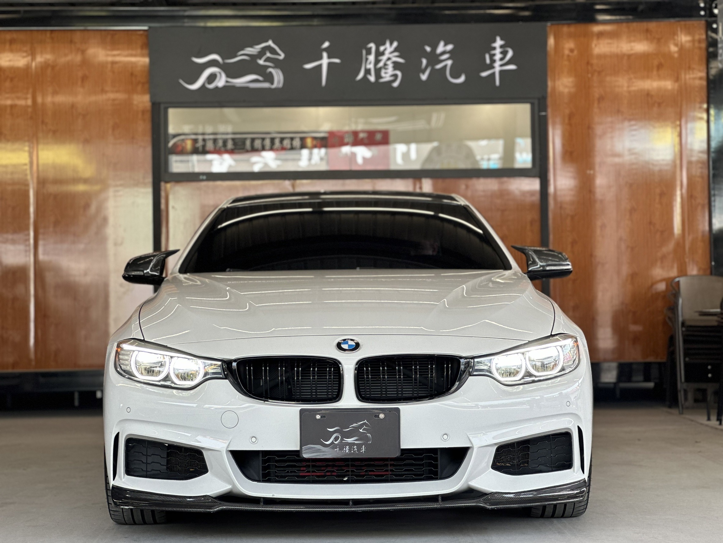 2015 428icoupe 正m版 認證車原鈑件  第7張相片