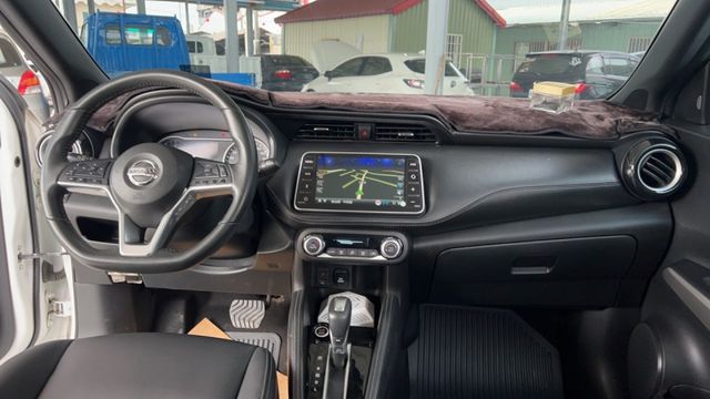 ✔智行旗艦版✔一手車✔原鈑件✔里程保證✔原廠保養紀錄✔360環景✔無線充電✔可認證✔2年保固  第8張相片