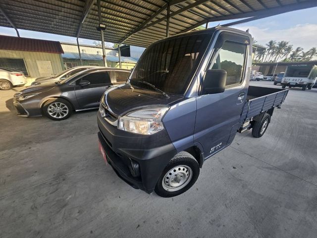 ✔1500cc 手排✔原鈑件✔里程保證✔電子後照鏡✔循跡防滑✔ABS✔原廠胎壓✔木床✔認證車  第1張相片