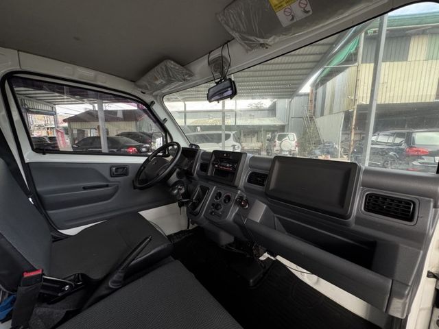 ✔低里程✔一手車✔原鈑件✔里程保證✔電子後視鏡✔鐵斗✔認證車✔2年保固  第7張相片