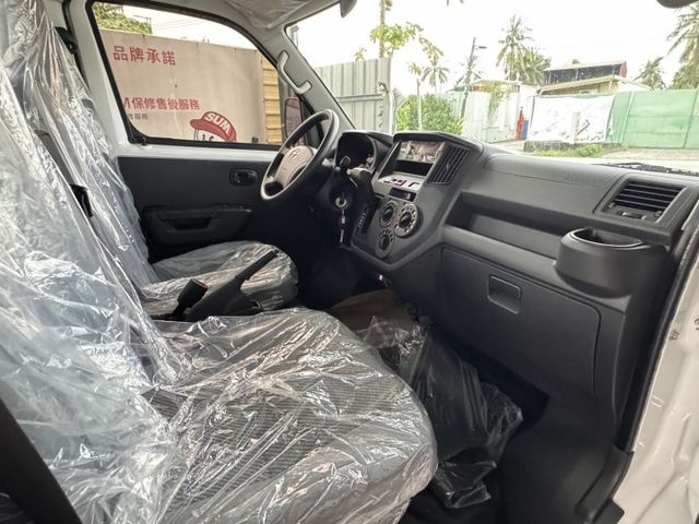 ✔全新2025年領牌✔自牌小貨車✔原廠保固4年12萬公里  第6張相片