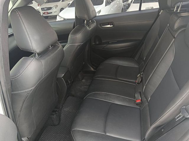 ✔TOYOTA COROLLA CROSS 2022 ✔白色 ✔1800cc ✔手自排✔休旅車✔SUM 認證✔實價  第11張相片