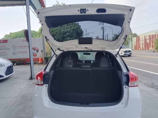 YARIS  第12張相片