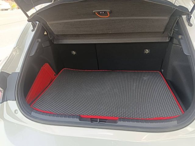 AURIS  第7張相片