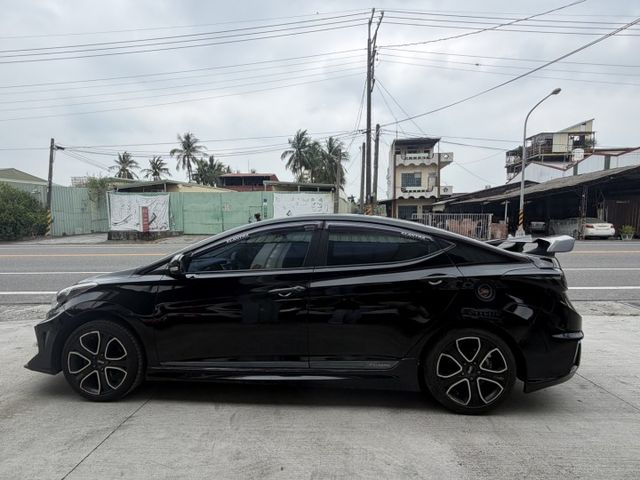 ELANTRA  第3張相片