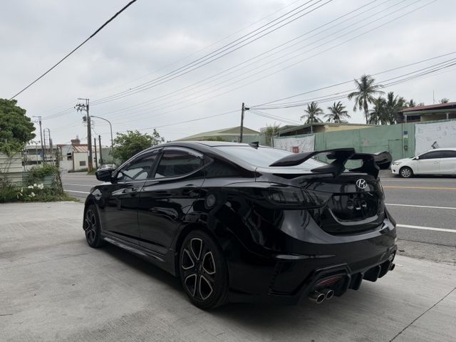 ELANTRA  第4張相片