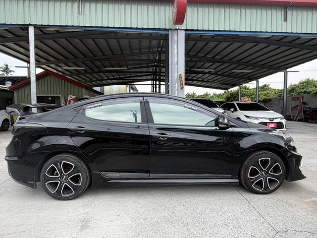 ELANTRA  第7張相片