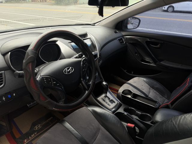 ELANTRA  第10張相片