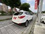 12年  IX35 白色系  2.4  四輪傳動  頂配 車頂行李架   全景天窗  市場稀有!!  第14張縮圖