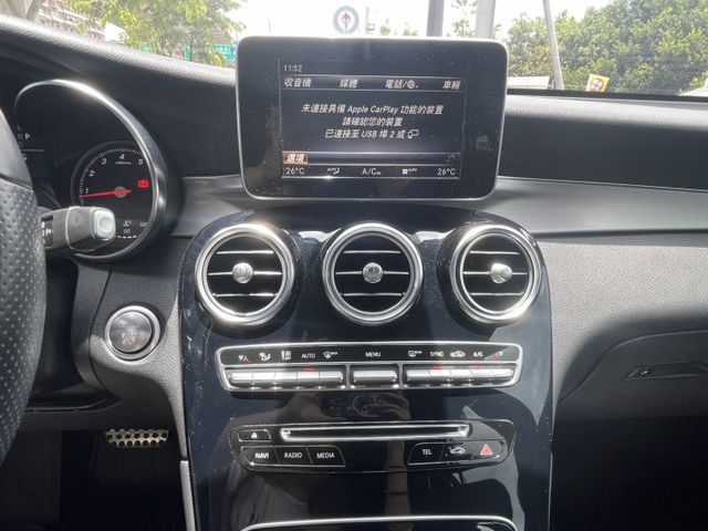 認證車  中華賓士總代理  一手車  全原廠保養  原版原漆  23P  環景  Carplay   黑內飾  第5張相片